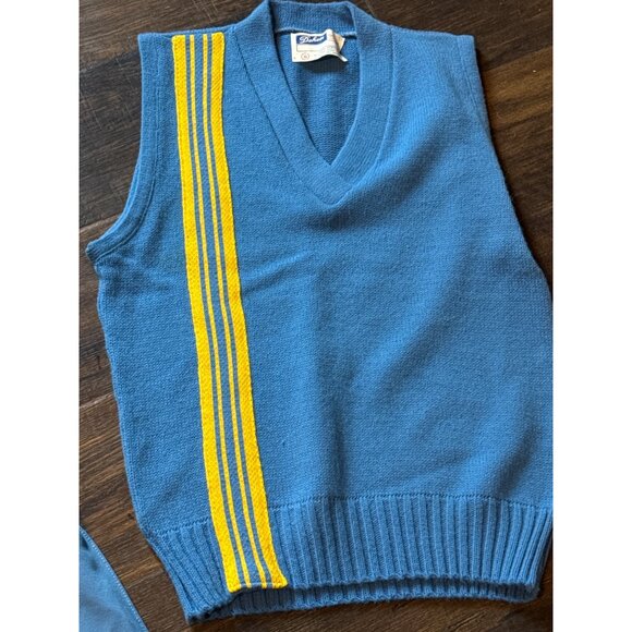 2 Pc Dehen Vintage Cheerleader Skirt & Sweater Vest Sz 10 Small - Picture 3 of 5
